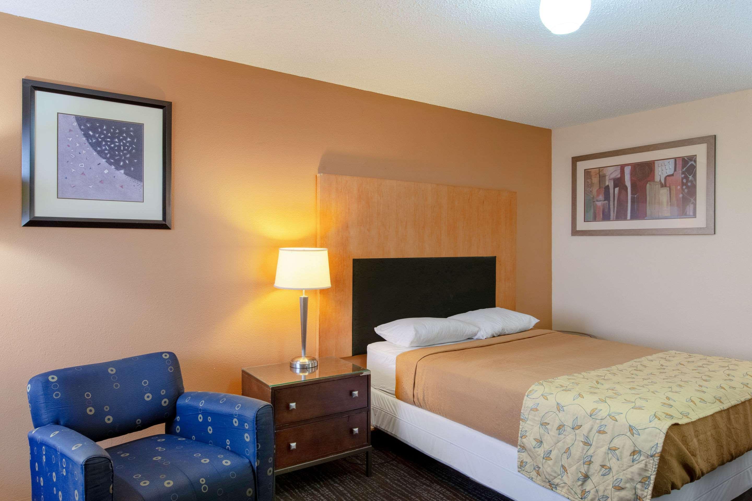 Rodeway Inn Sergeant Bluff - Sioux City Exterior photo